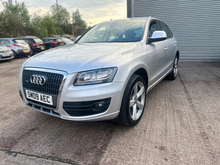 AUDI Q5 2.0 TDI SE