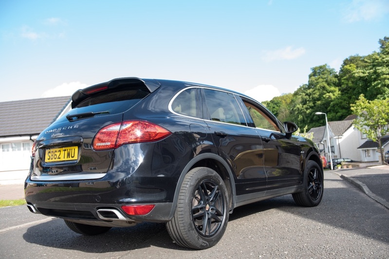 PORSCHE CAYENNE