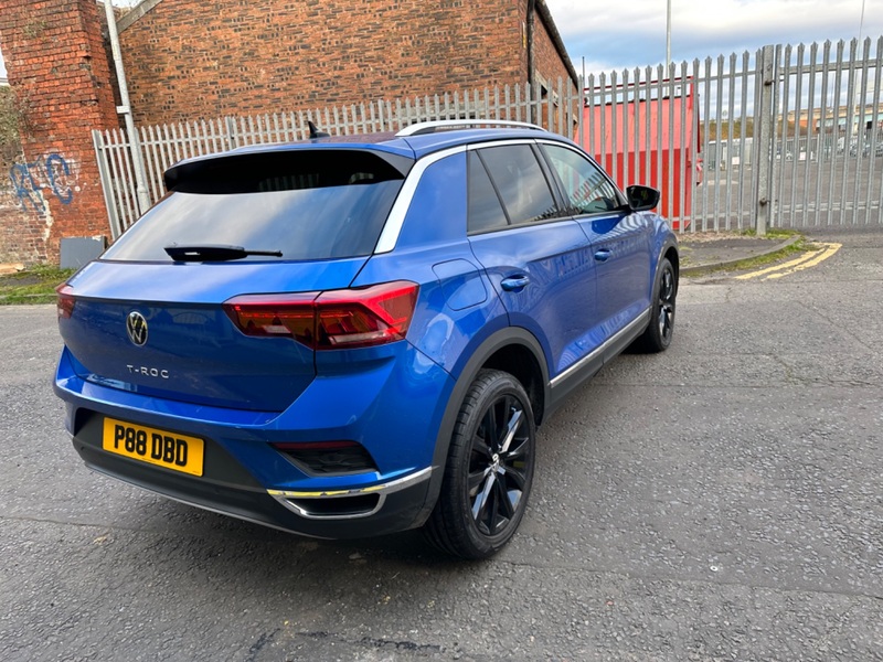 VOLKSWAGEN T-ROC