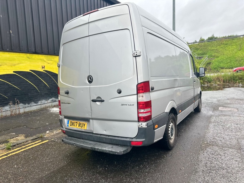 MERCEDES-BENZ SPRINTER