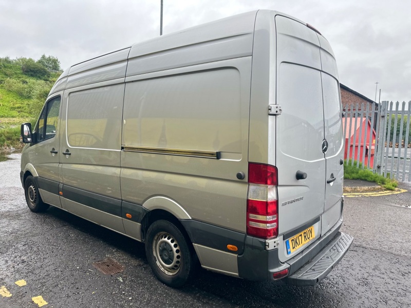 MERCEDES-BENZ SPRINTER